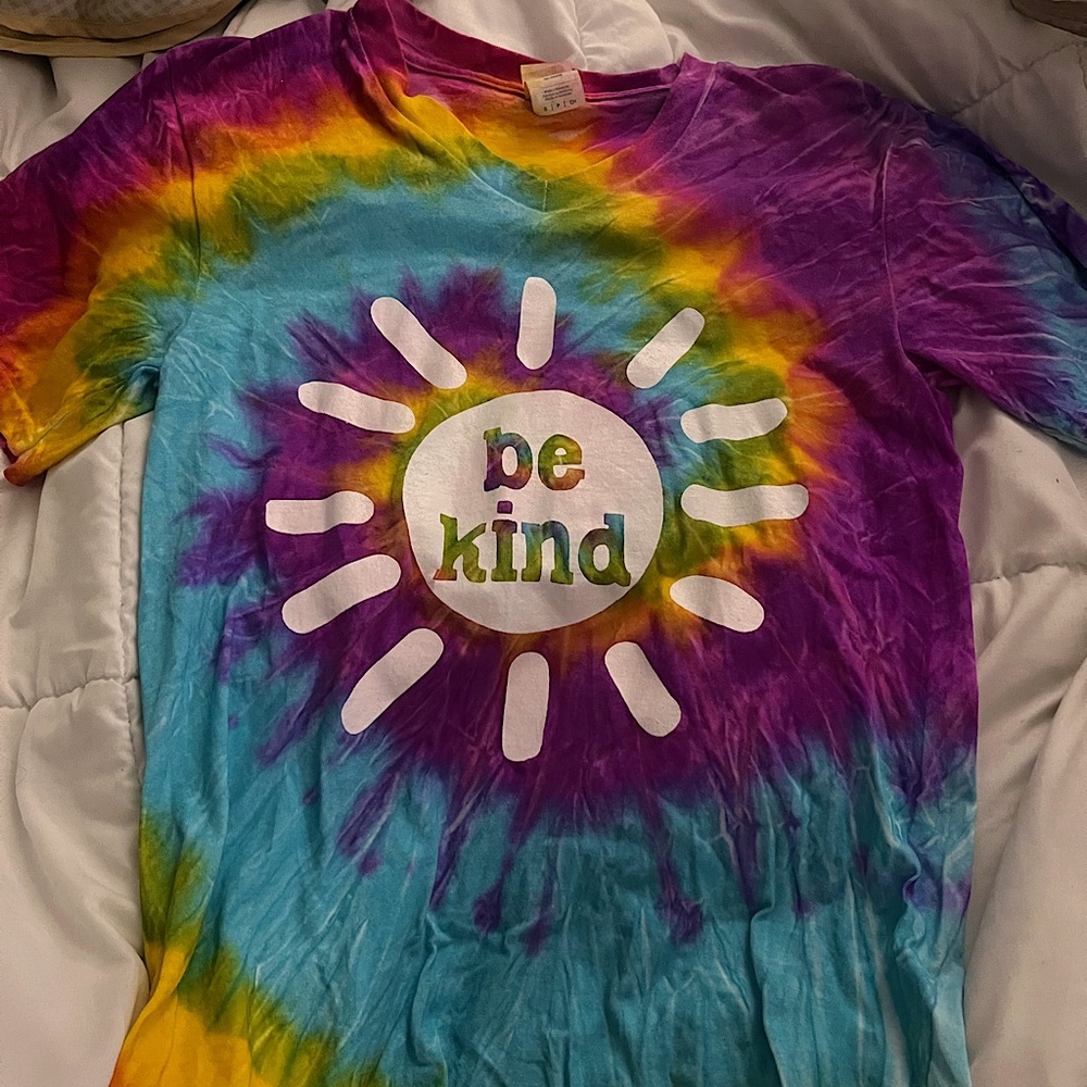 Be Kind Tye-Dye Graphic Tee